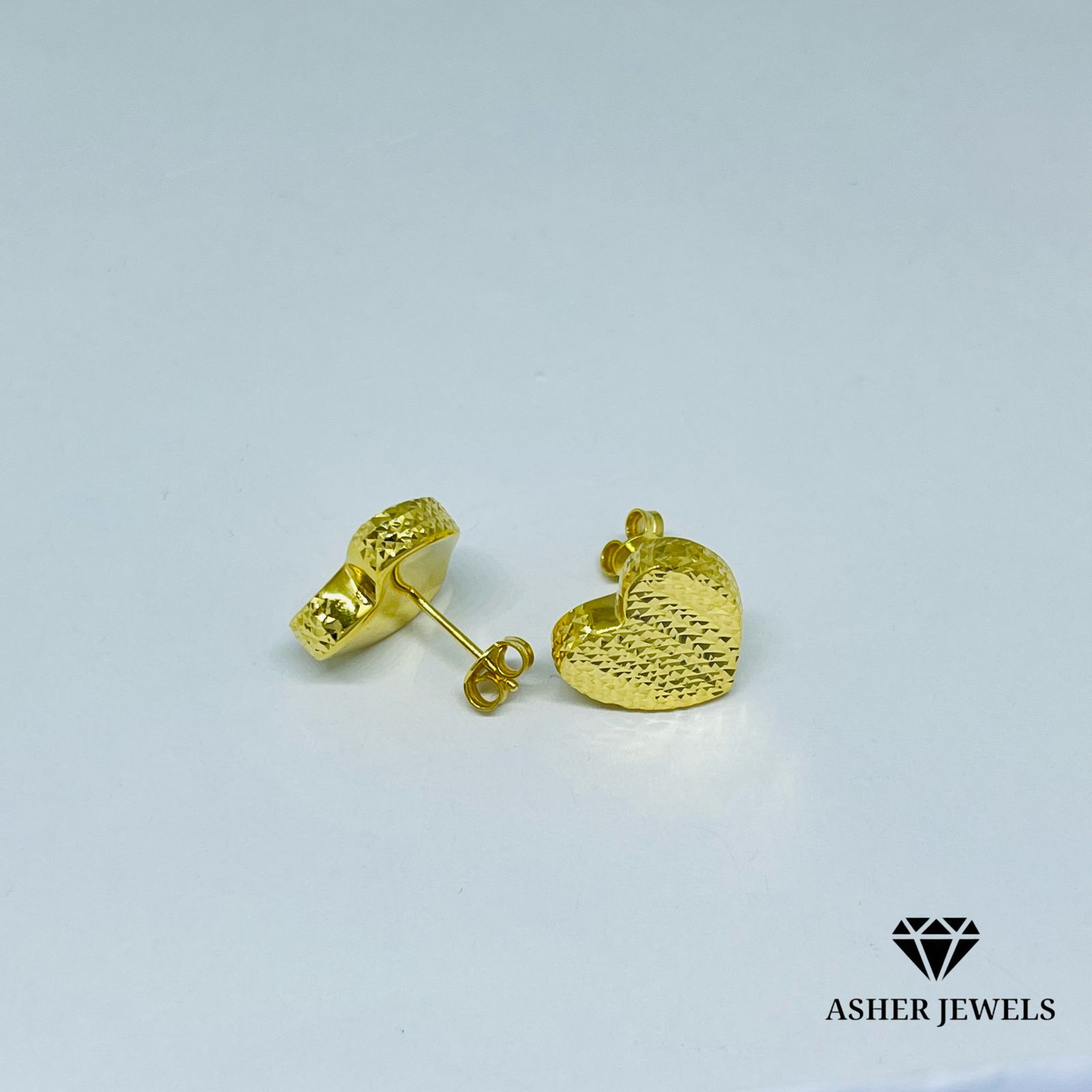 Diacut Heart Stud Earrings